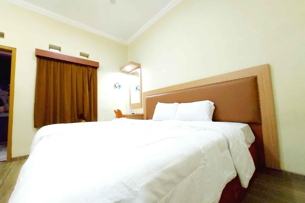 Homestay Fifa Syariah Pati Near Rsud Raa Soewondo エクステリア 写真
