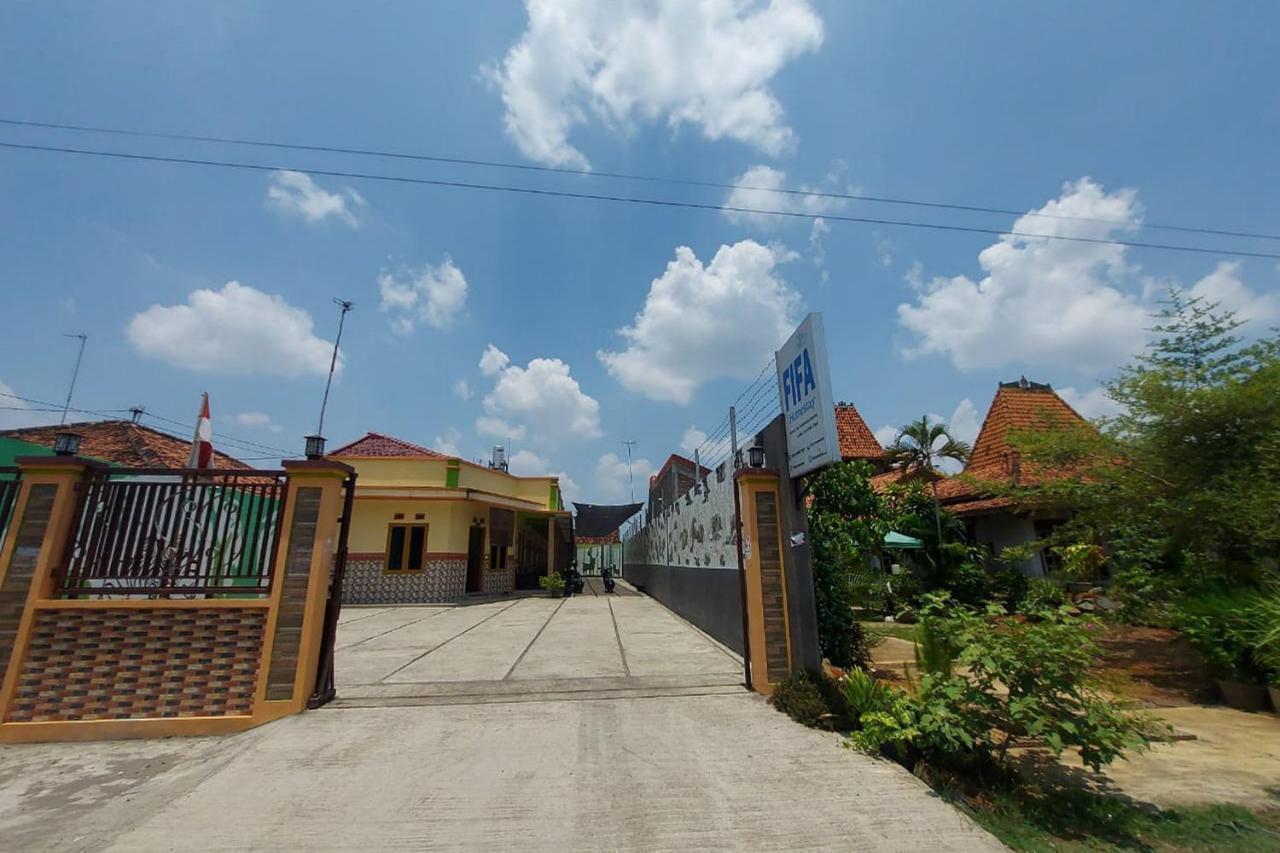 Homestay Fifa Syariah Pati Near Rsud Raa Soewondo エクステリア 写真