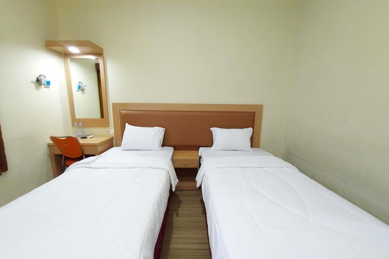 Homestay Fifa Syariah Pati Near Rsud Raa Soewondo エクステリア 写真