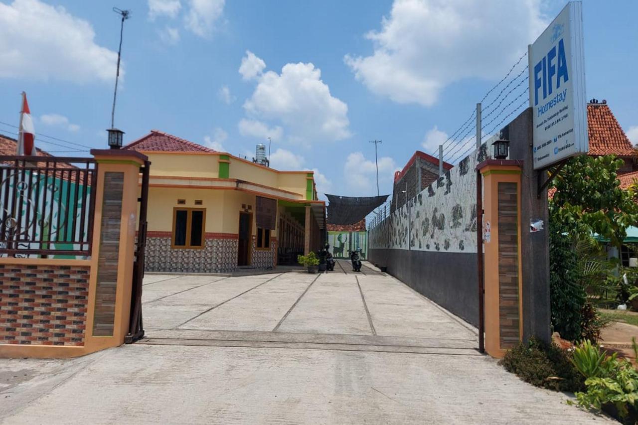 Homestay Fifa Syariah Pati Near Rsud Raa Soewondo エクステリア 写真